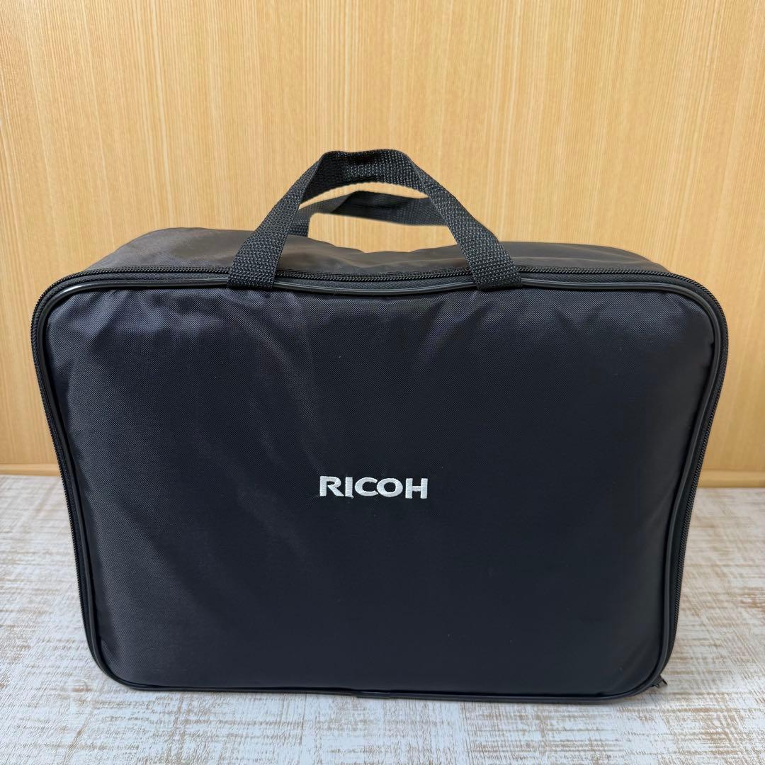 美品　RICOH PJ WXL4760 プロジェクター　会議室　店舗　リコー
