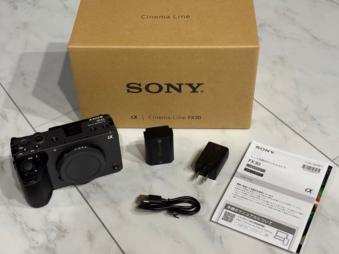 【美品】SONY FX30（ILME-FX30）ボディ／バッテリー付属ソニー