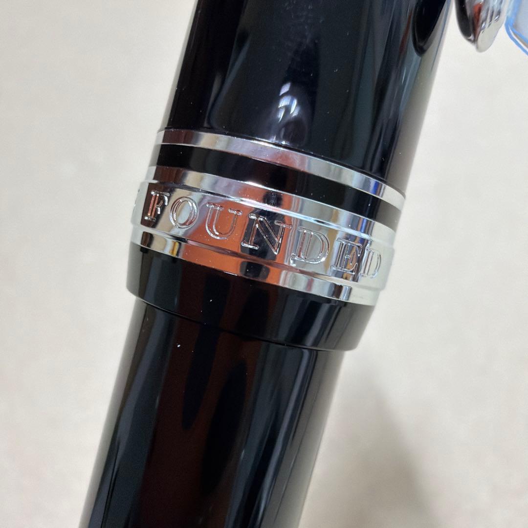 新品 SAILOR セーラー 万年筆 プロフェッショナル ギア 銀 EF 21k