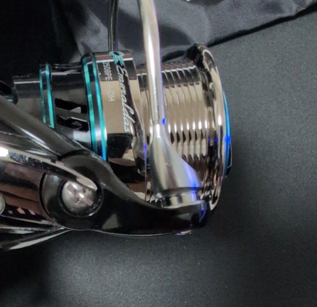 ダイワ エメラルダス 2508PE-H-DH スピニングリール