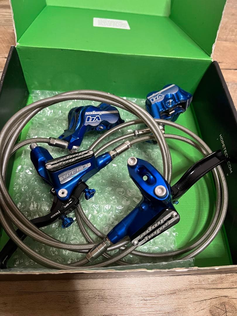 hope tech E v4 ブルー