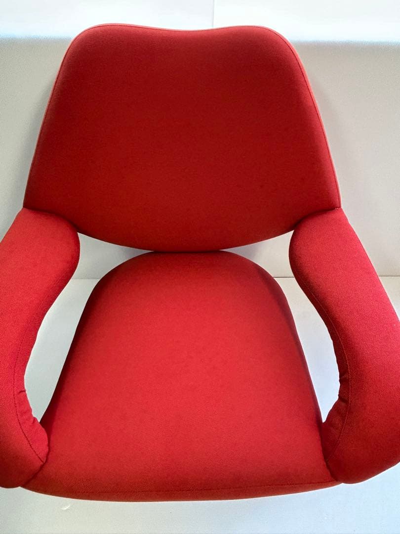 ガストーネ・リナルディ　ポルトローナ・フラウの「Du 55」アームチェア