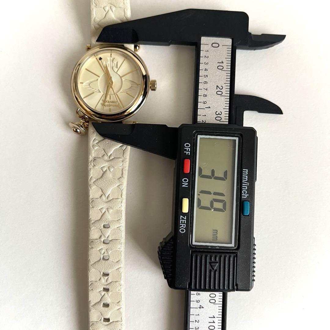 Vivienne Westwood レディース 腕時計 チャーム アイボリー