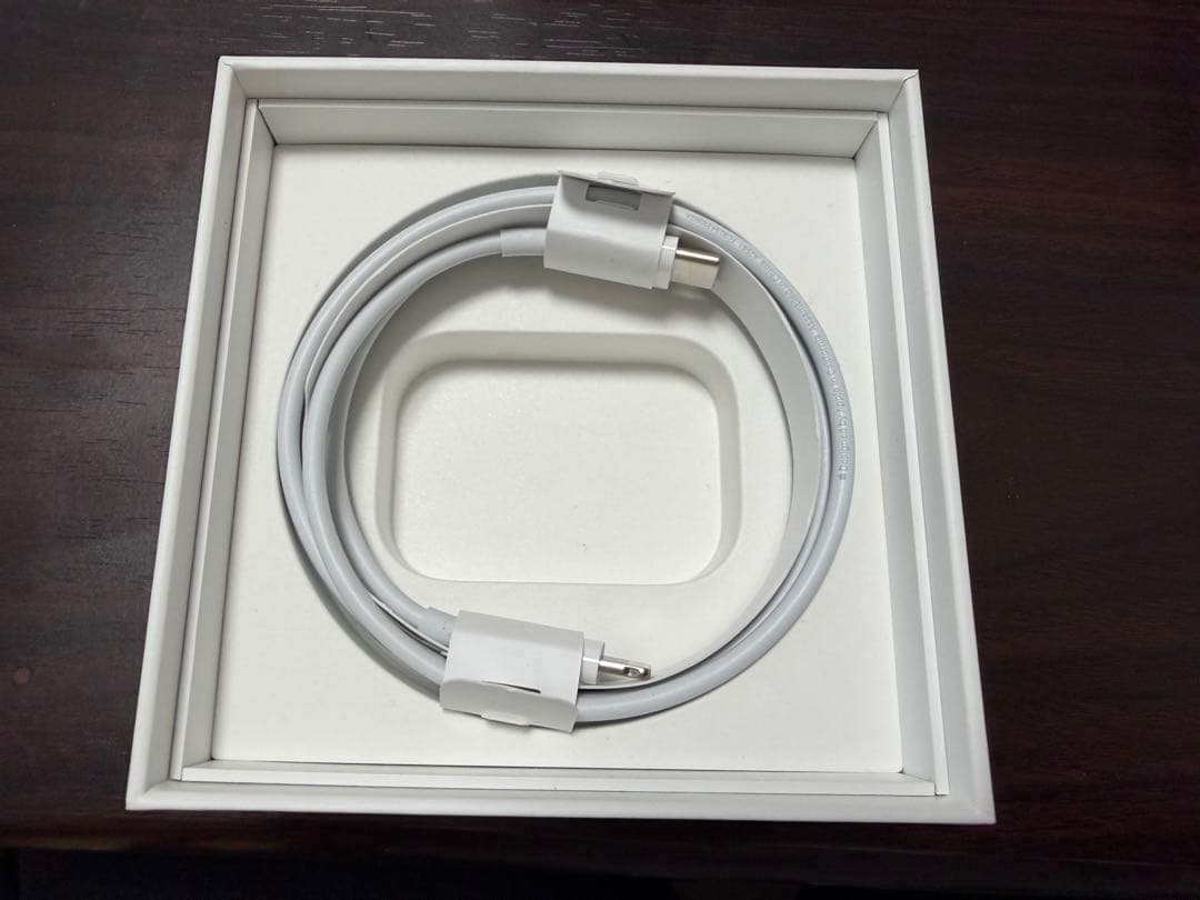 AirPods Pro（第2世代）本体 ホワイト 充電ケース付き