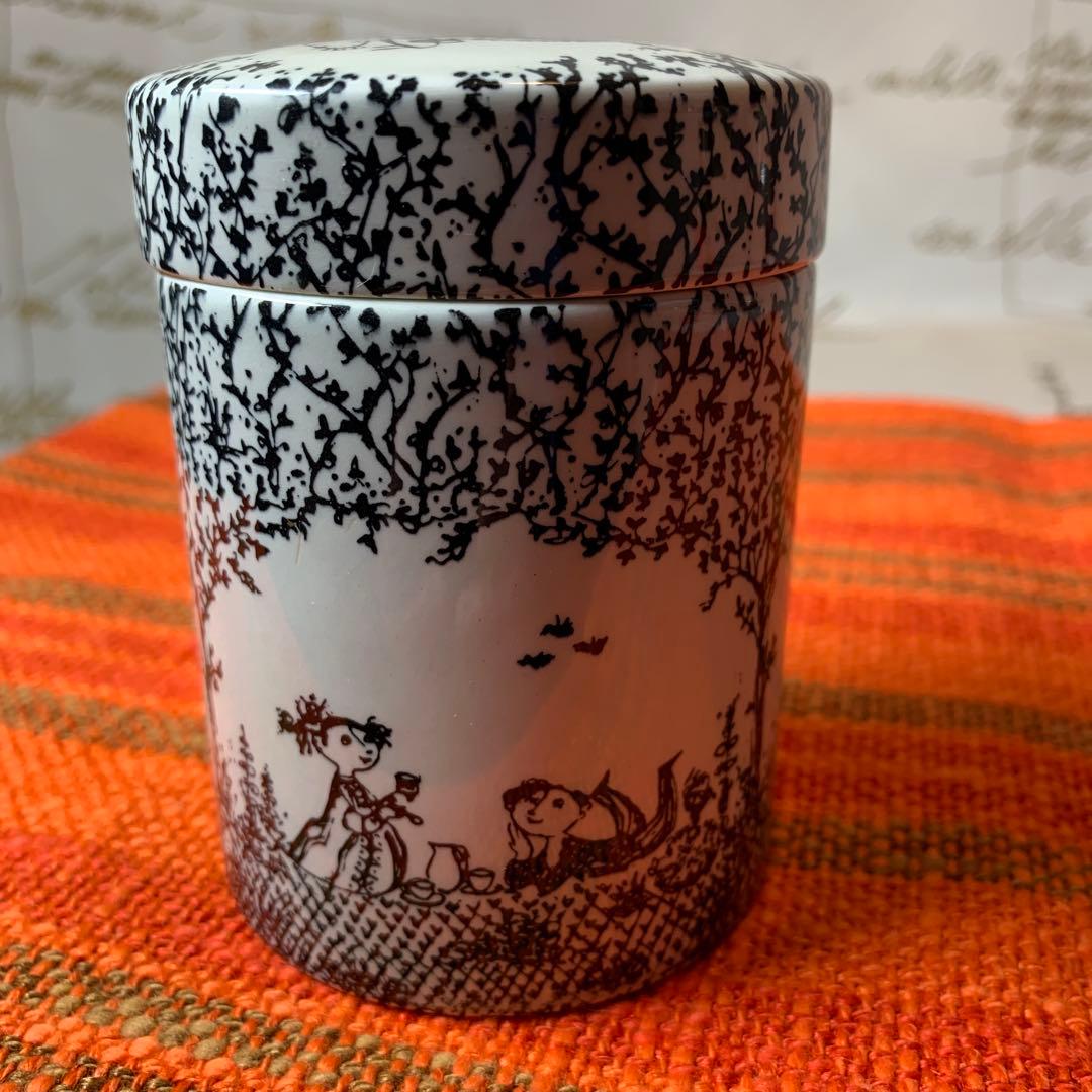 ビヨンヴィンブラッド　ビンテージのニモール窯の蓋物小物入れ！絵柄が可愛いです！