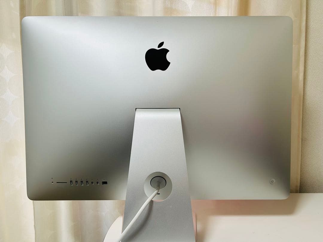 【美品】iMac (Retina 5K, 27-inch, Mid 2015)