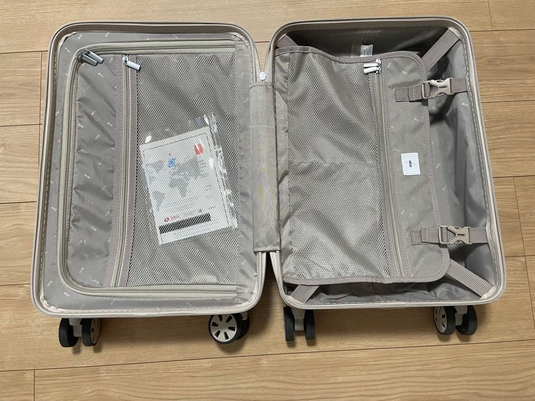 ACE スーツケース　機内持ち込み可　エースベローズ