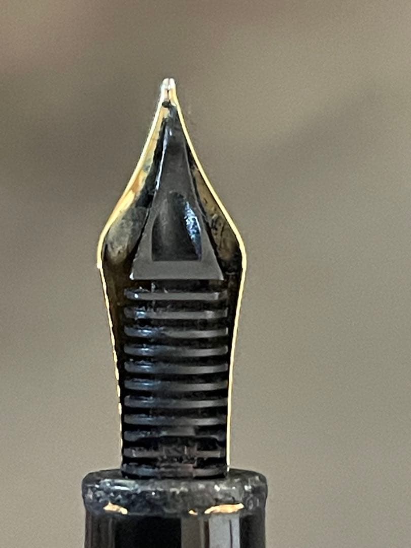 正*様 ◾️モンブラン万年筆◾️マイスターシュテュック クラシック144◾️コン