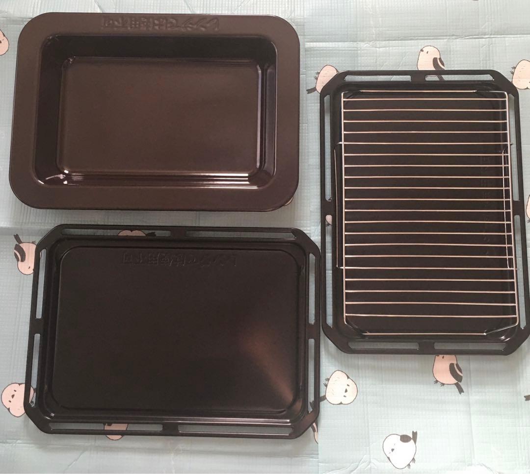 【新品未使用】東芝　石窯ドーム ER-D7000B（K) 角皿2枚 焼網 深皿