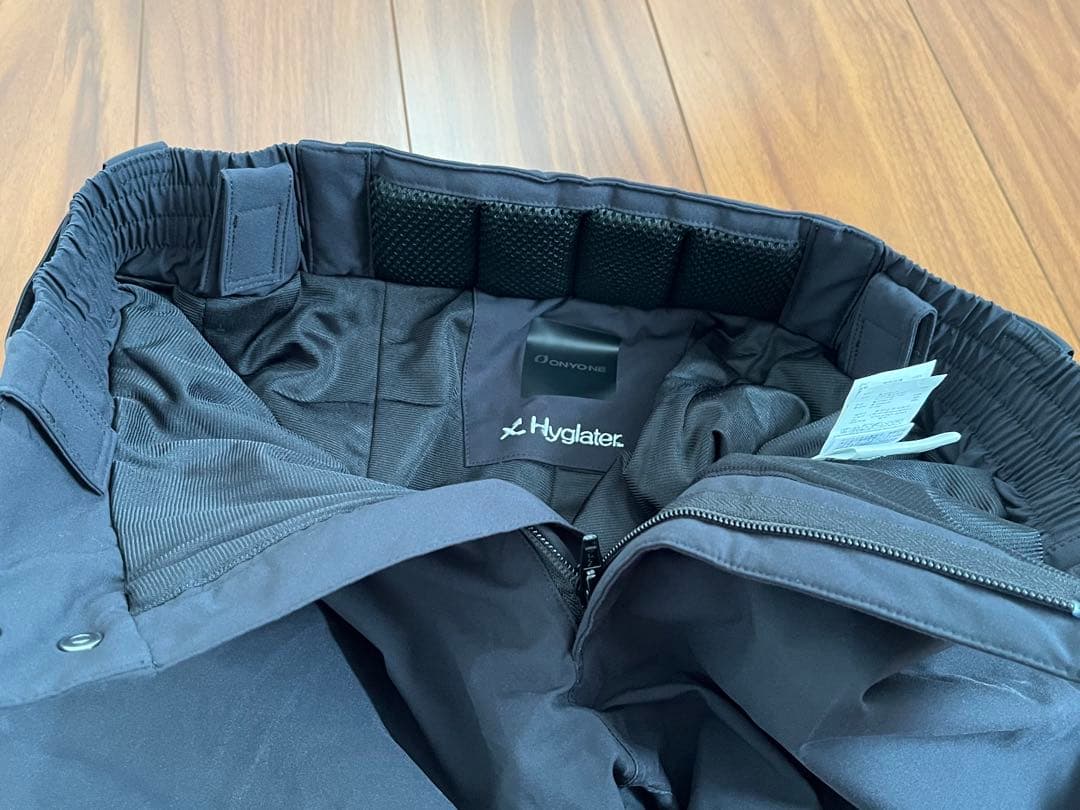 Lサイズ　スキーウェア　上下セット　ONYONE 2024 DEMO TEAM