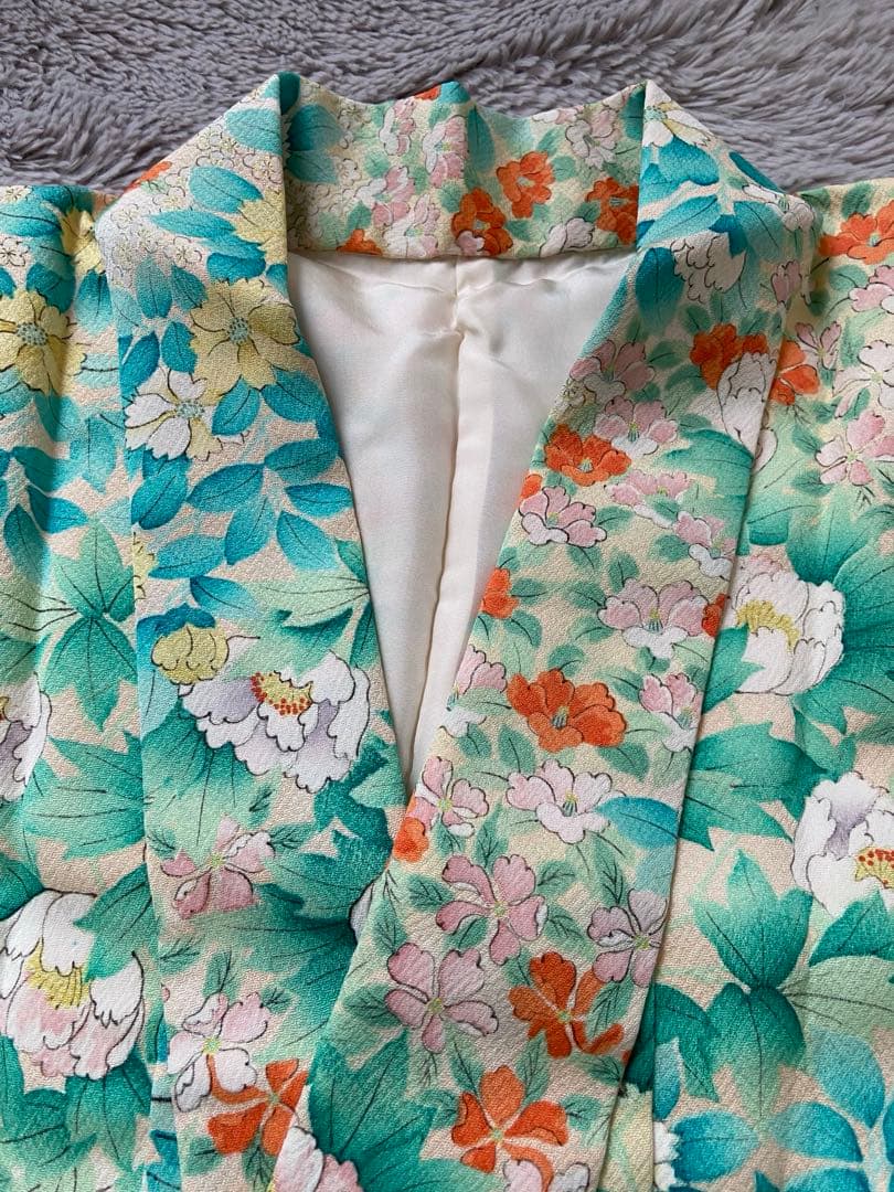 happy smileさま レトロモダン　春爛漫な雰囲気の小紋　正絹　袷