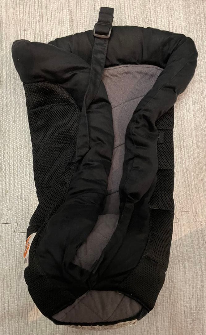 ergobaby エルゴベビー　抱っこ紐とインファントインサートのセットおまけ付