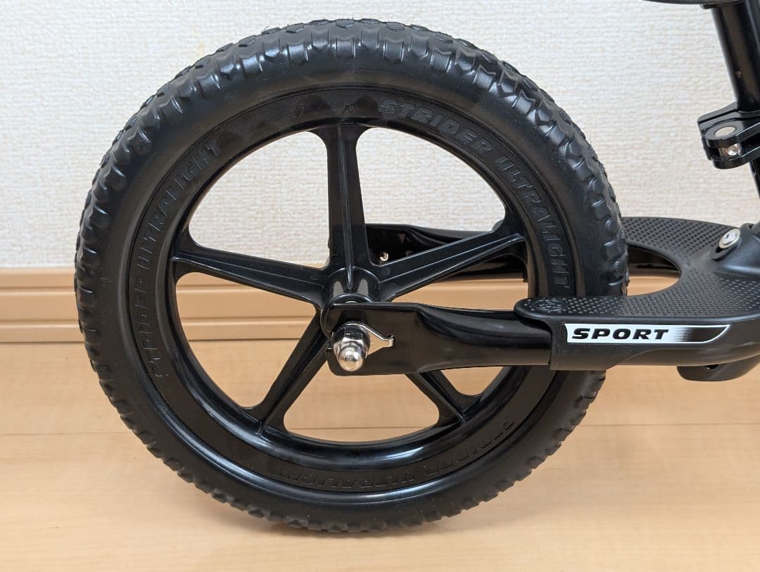 STRIDER バランスバイク 12インチ ブラック