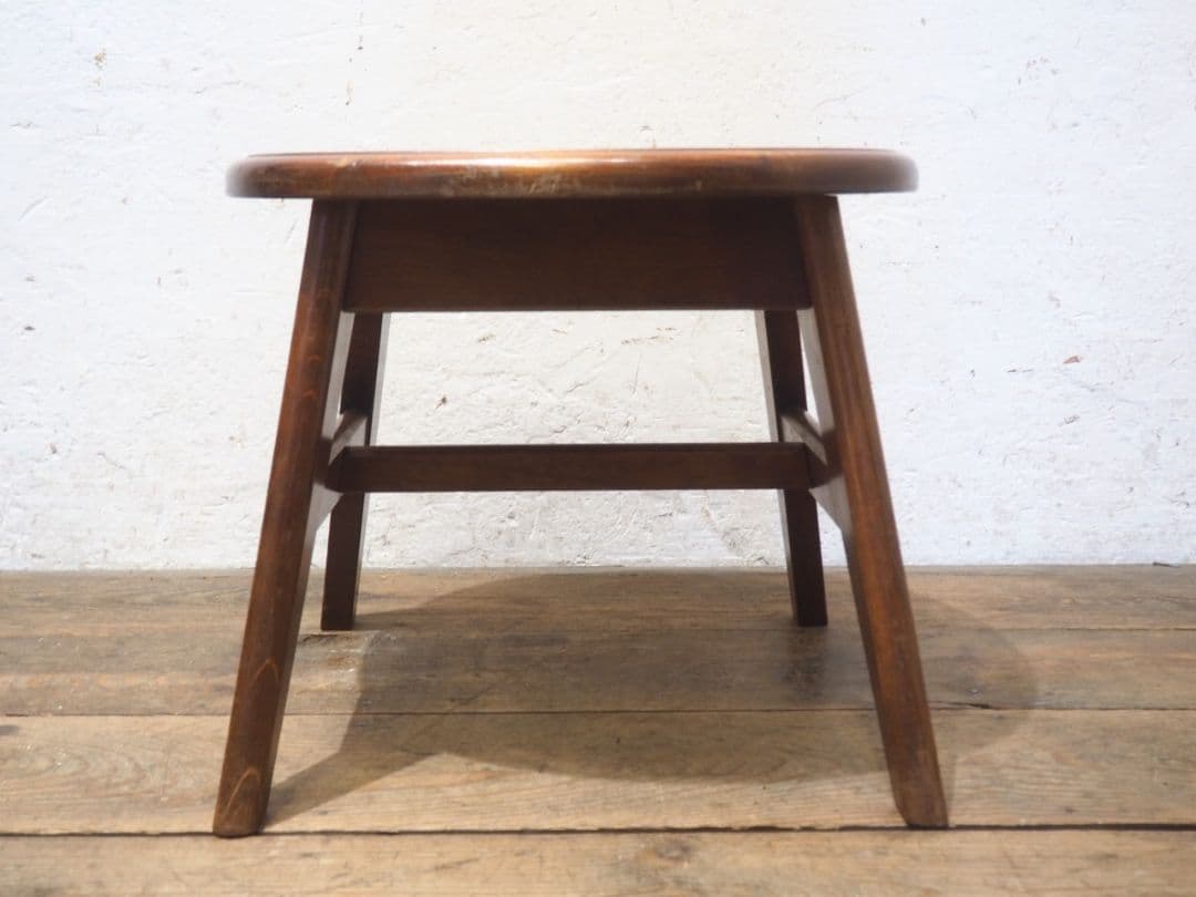 1219 レトロモダンなスツール　椅子　イス　チェア　花台　展示台　カフェ