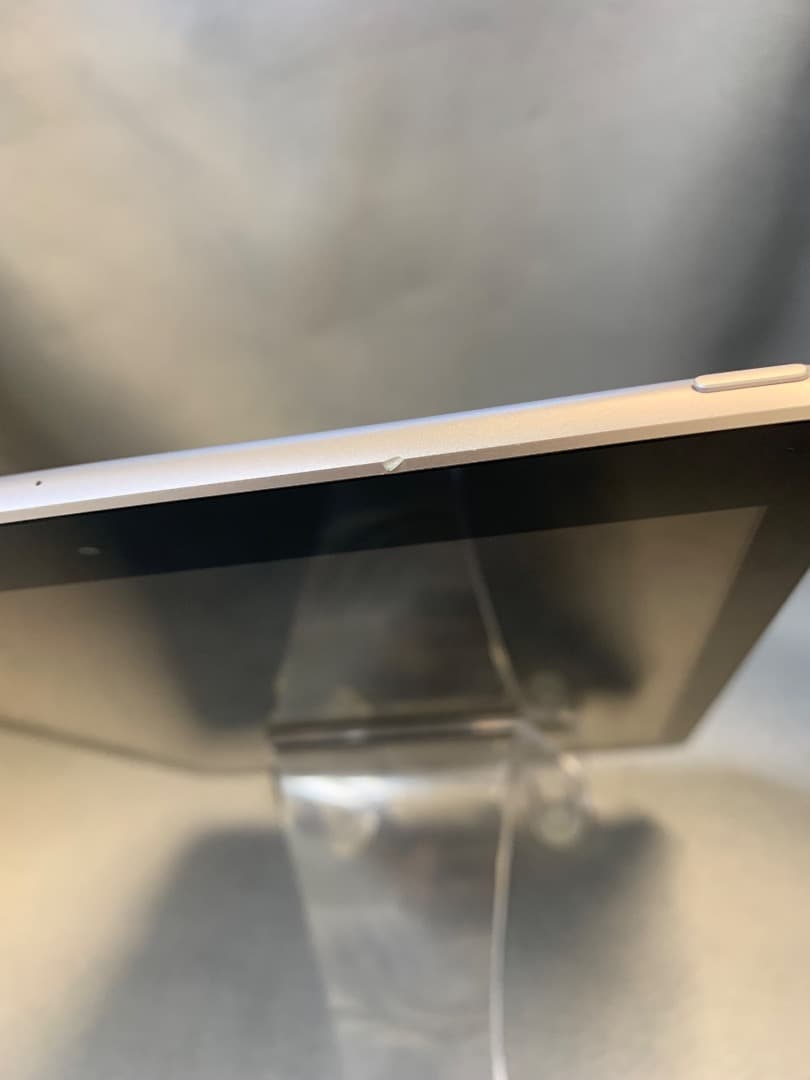 超美品 iPad 第6世代 32GB Wi-Fi版 シルバー色