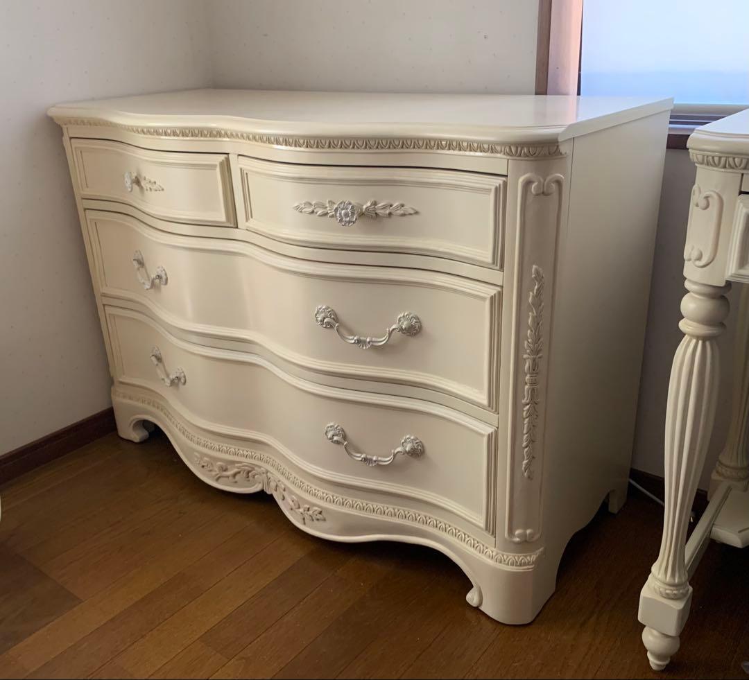 ジェシカ マクリントック　ホワイト　チェスト　白　輸入　家具　タンス