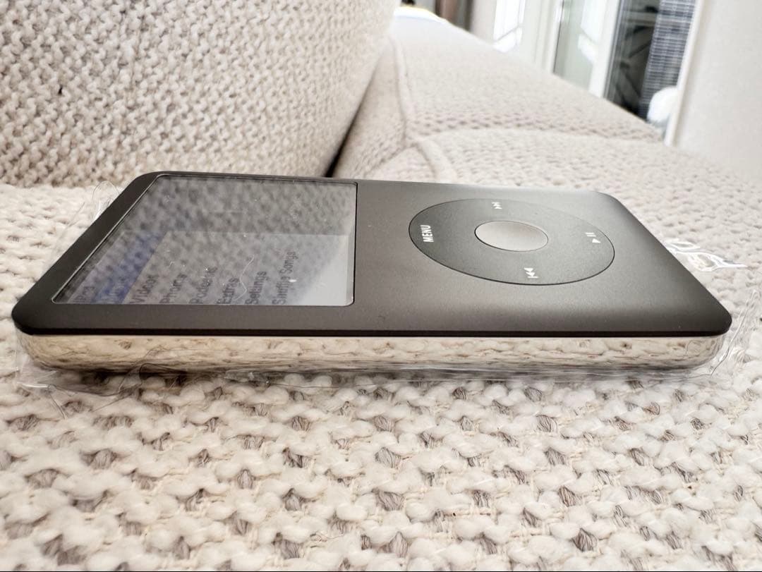 極美品 iPod classic 120GB MB565J/A 新品電池 パネル