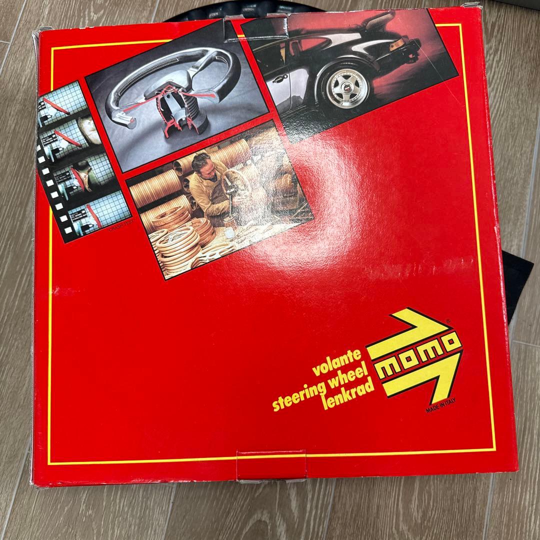 【希少】★ジル・ビルヌーブ★MOMO ステアリング★モモ 正規品　35