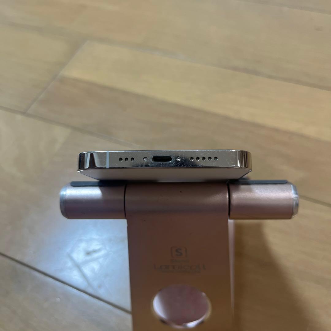 バッテリー新品100%！美品iPhone12pro シルバー256GB