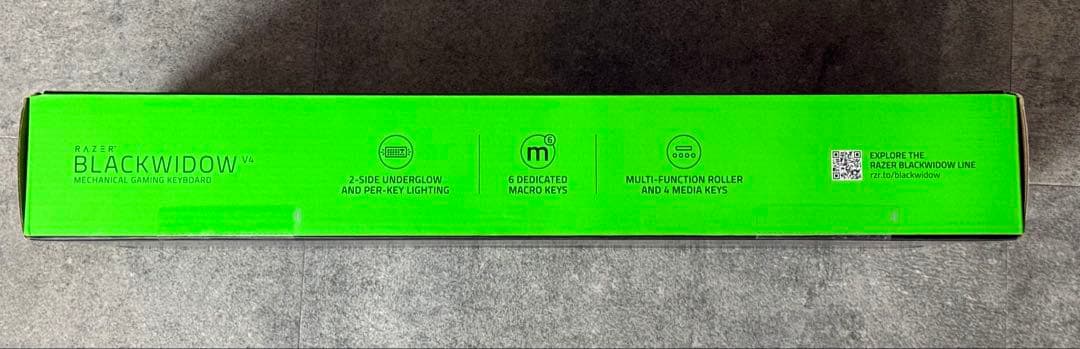 RAZERゲーミングキーボードリストレスト BlackWidow V4グリーン軸