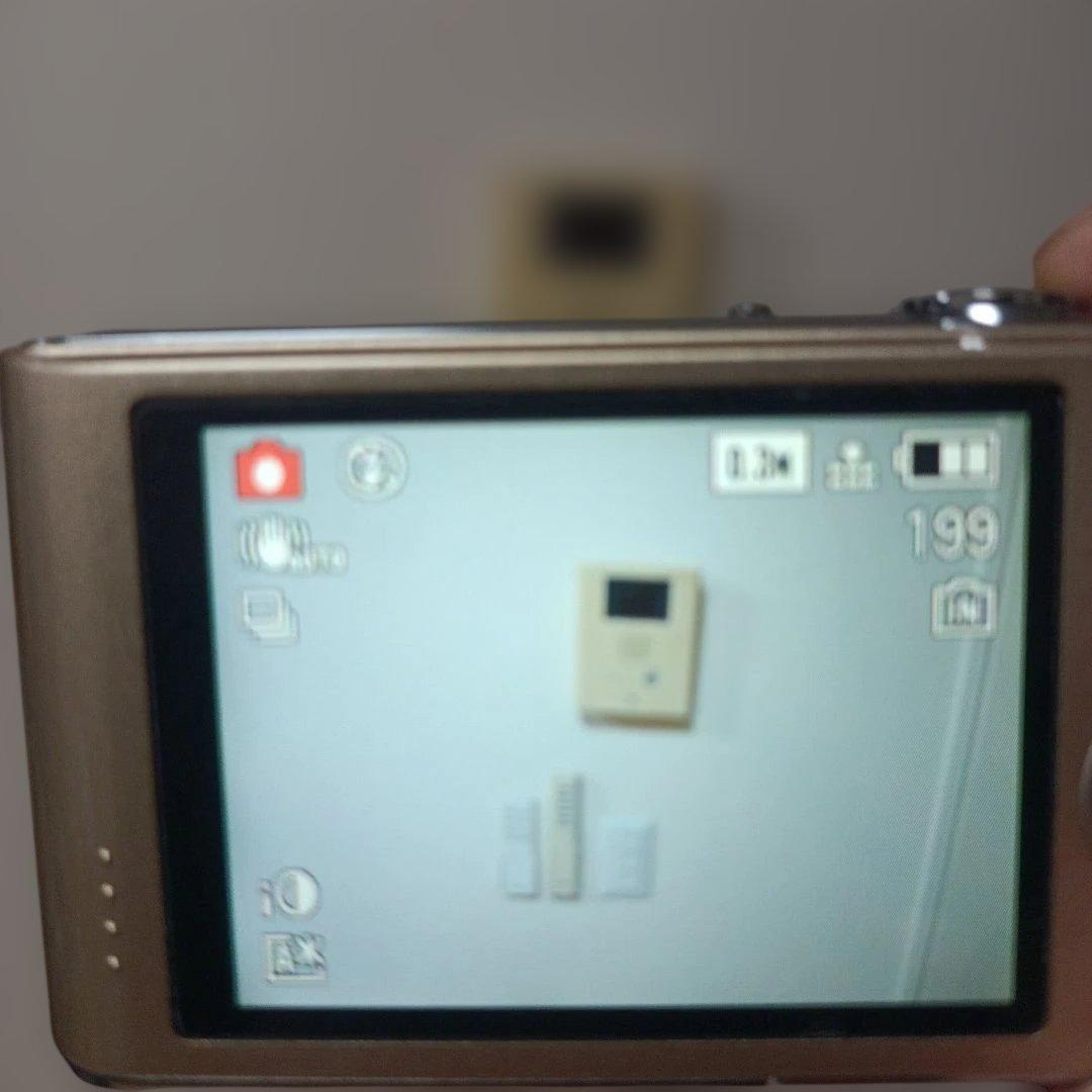 Panasonic LUMIX DMC-FX66 ゴールド