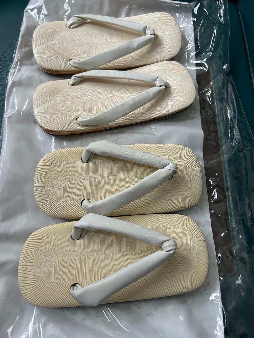 着物綺麗です♪七五三 男の子5歳一式 着物と袴のセット　黒　右袖後ろ側に少々汚れ