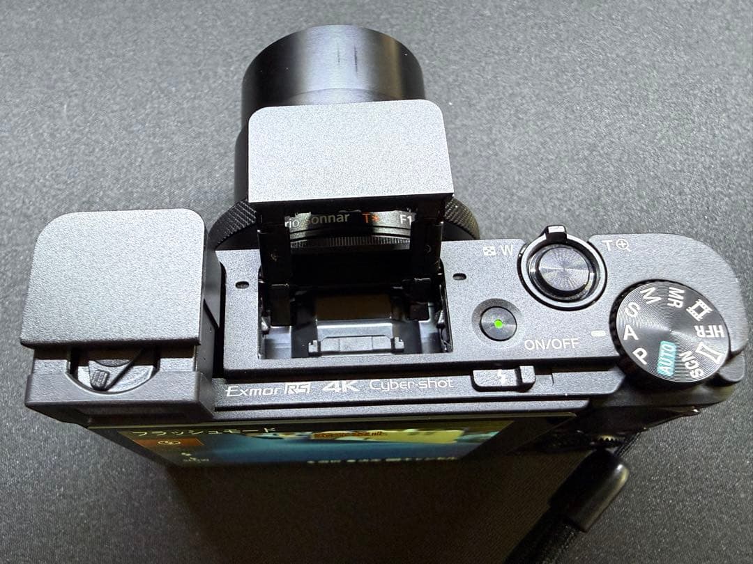 【超美品】SONY RX100 M4 コンパクトデジタルカメラ コンデジ使用数回