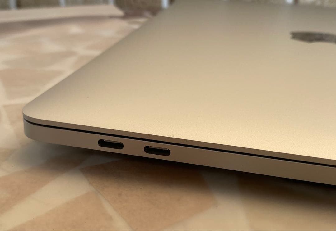 MacBook本体 MacBook Pro 13 M1 2020 8GB 512GB A2338