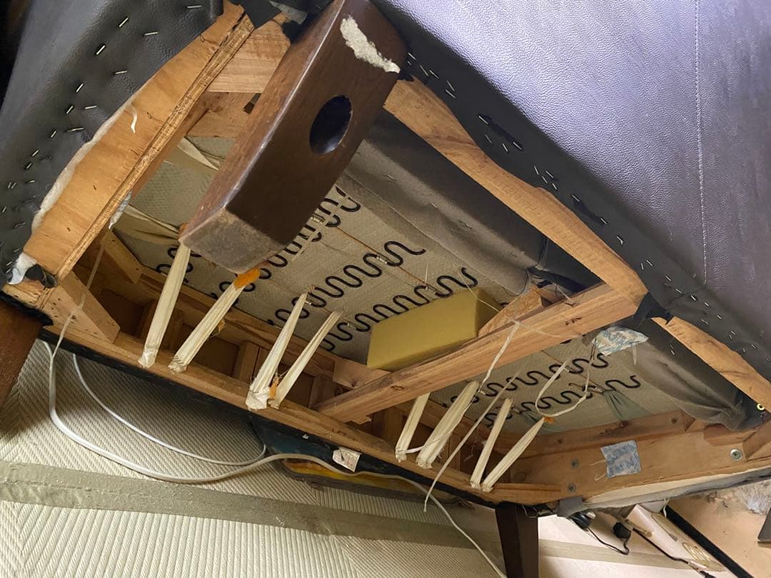 黒 レザー 2人掛けソファ　ニトリ