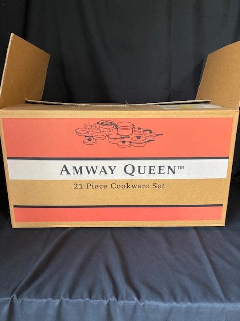 最終　未使用 アムウェイ 鍋 クイーンクックウェア キッチン鍋 蓋つき ４点