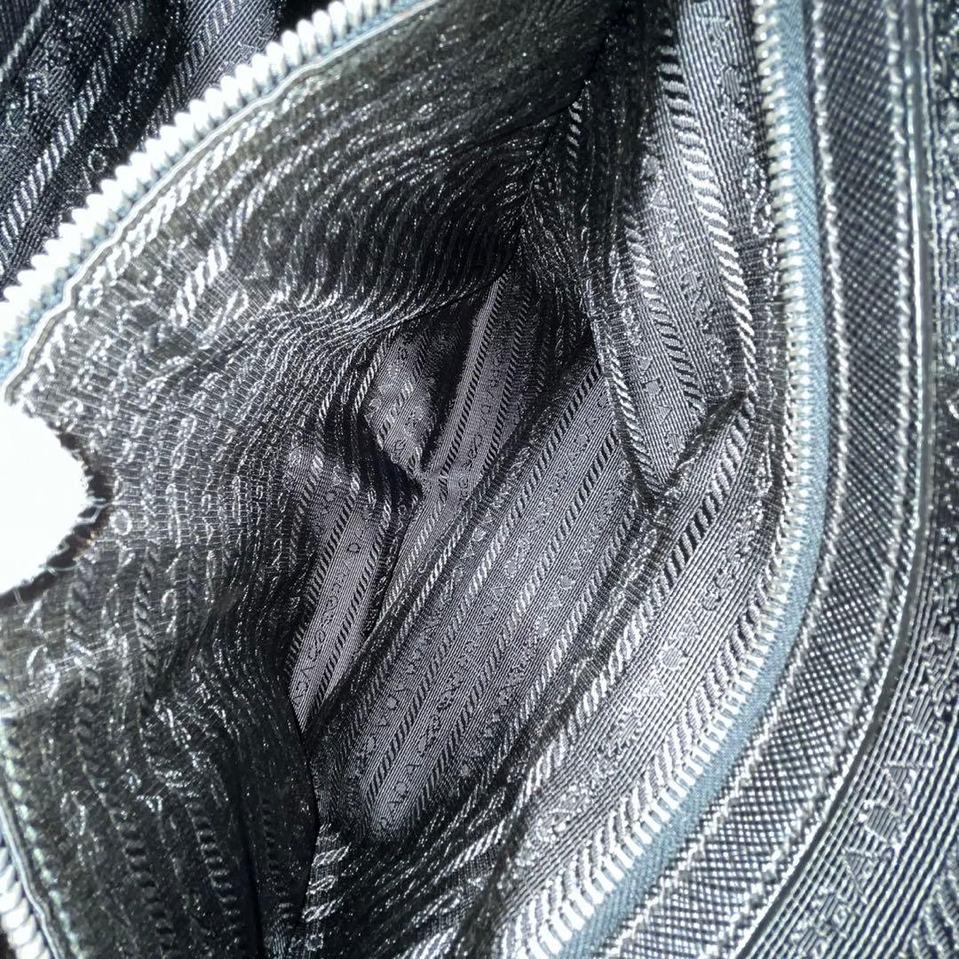 ✨良品✨　PRADA ビジネス　ハンドバッグ　レザー　革　　黒　レザー