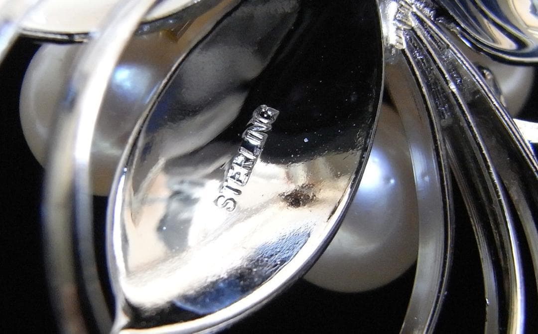 フレコ★紫陽花・925シルバー(銀製)アコヤ真珠（本真珠）１１粒・ブローチ