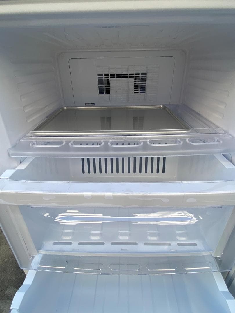 A593♠️三菱 冷凍庫 フリーザー 121L スリムタイプ【MF-U12H-W