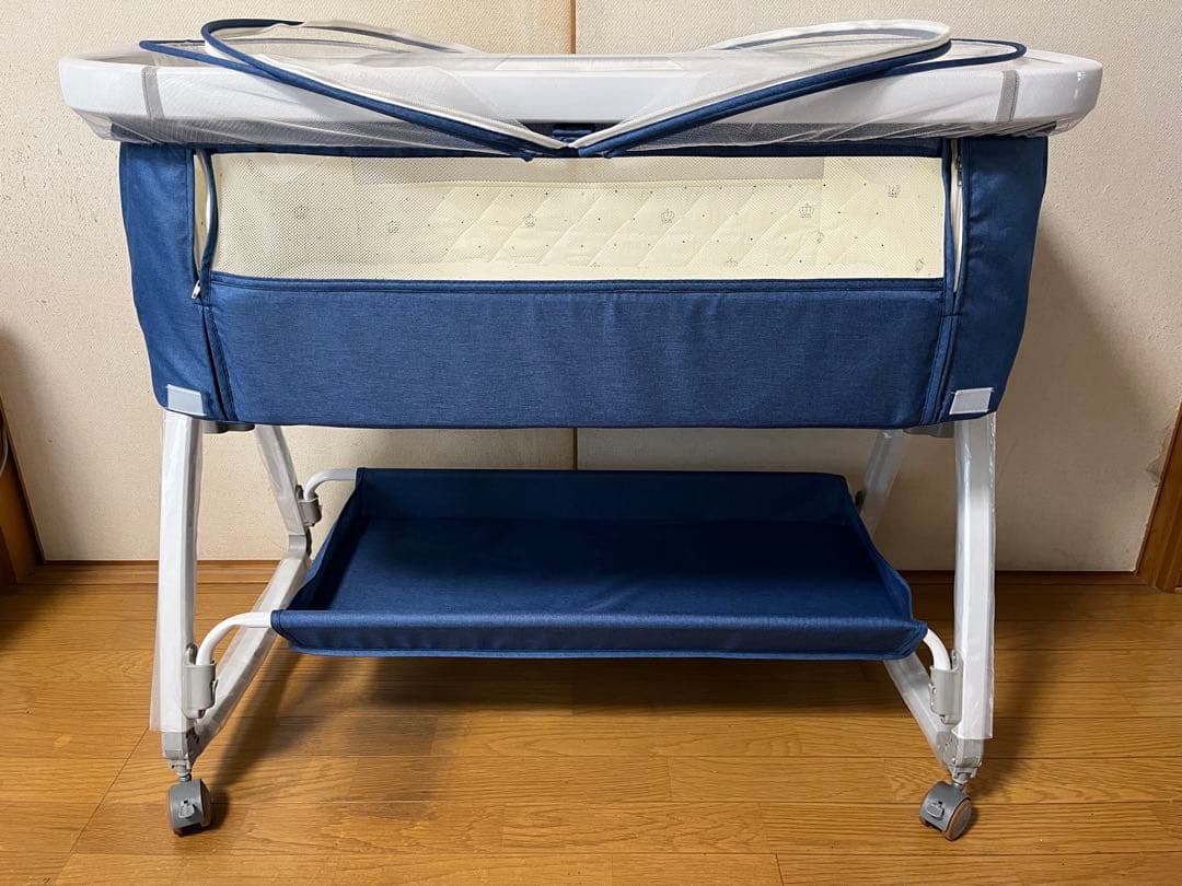 蚊帳付きベビーベッド 高さ調整可能