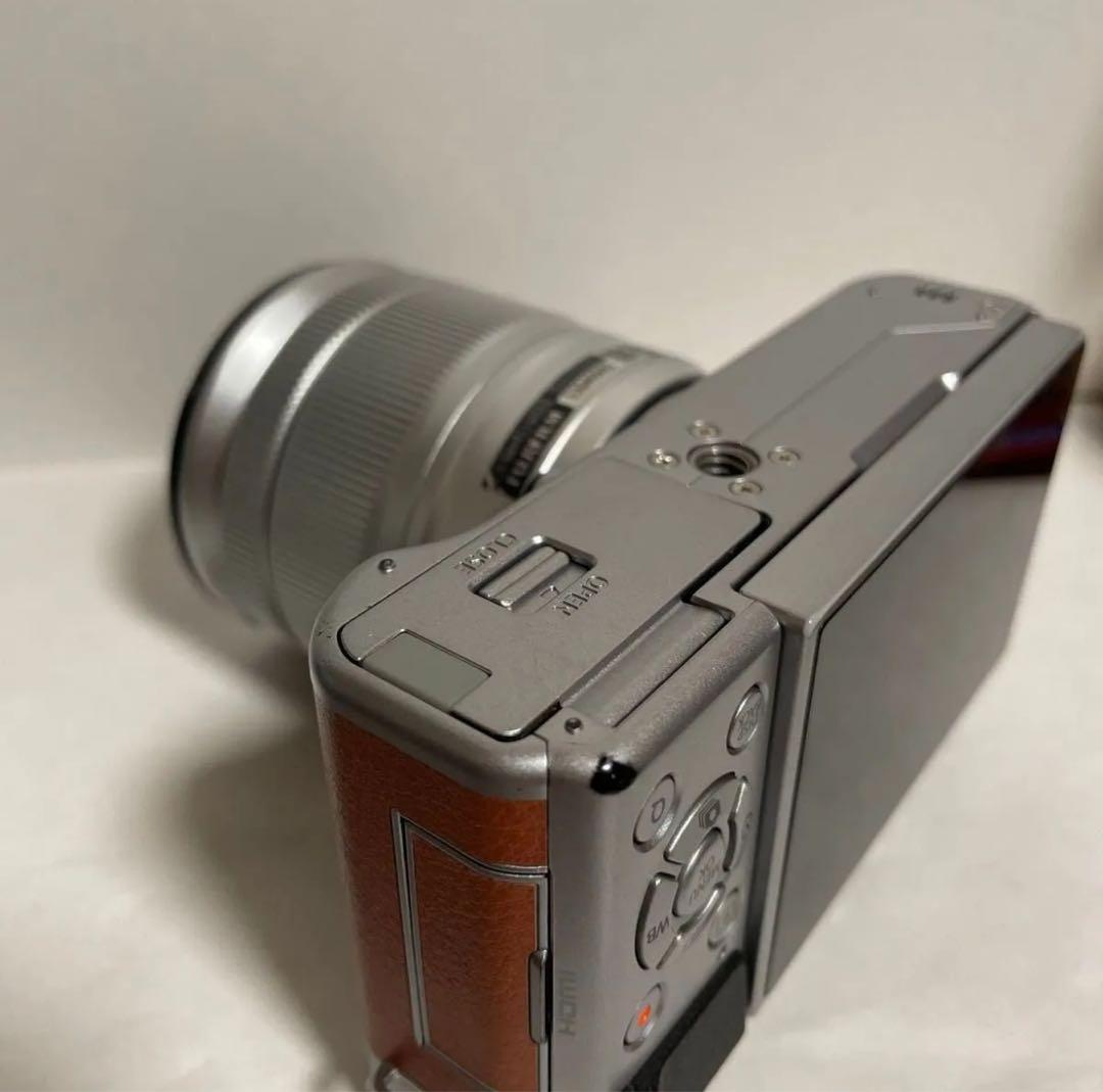 FUJIFILM 富士フイルム ミラーレス一眼 X-A5LK-BW レンズキット