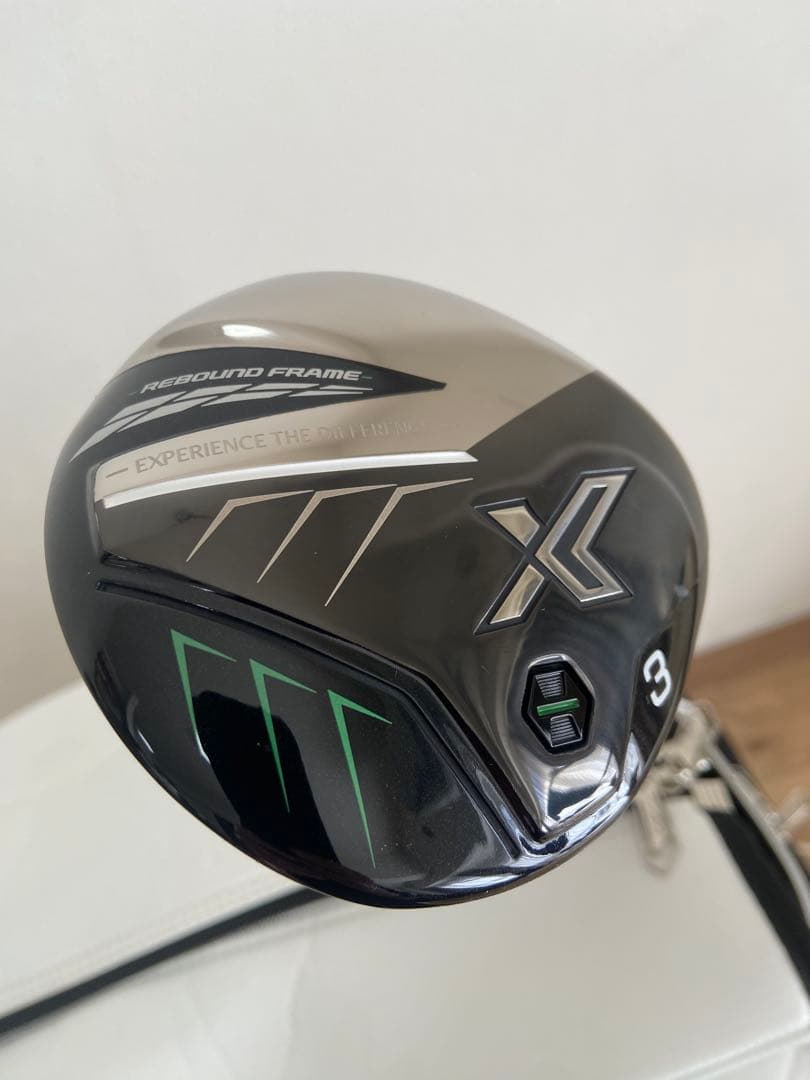 XXIO キャディバッグ ホワイト　ゴルフ　ゴルフバック　ゴルフバッグ