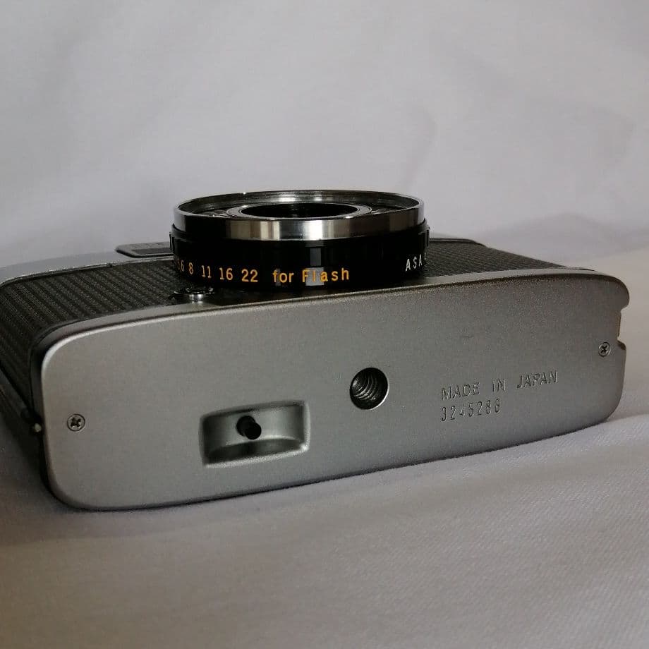 オリンパス　PEN EE-2 ハーフサイズ　フィルムカメラ