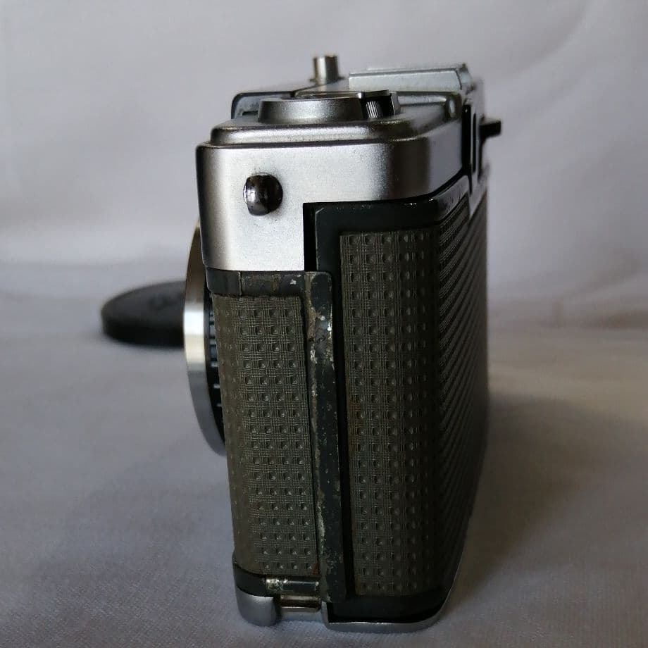 オリンパス　PEN EE-2 ハーフサイズ　フィルムカメラ