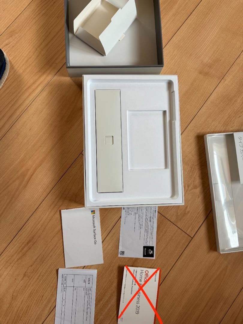 Microsoft Surface Go 本体 Model 1824