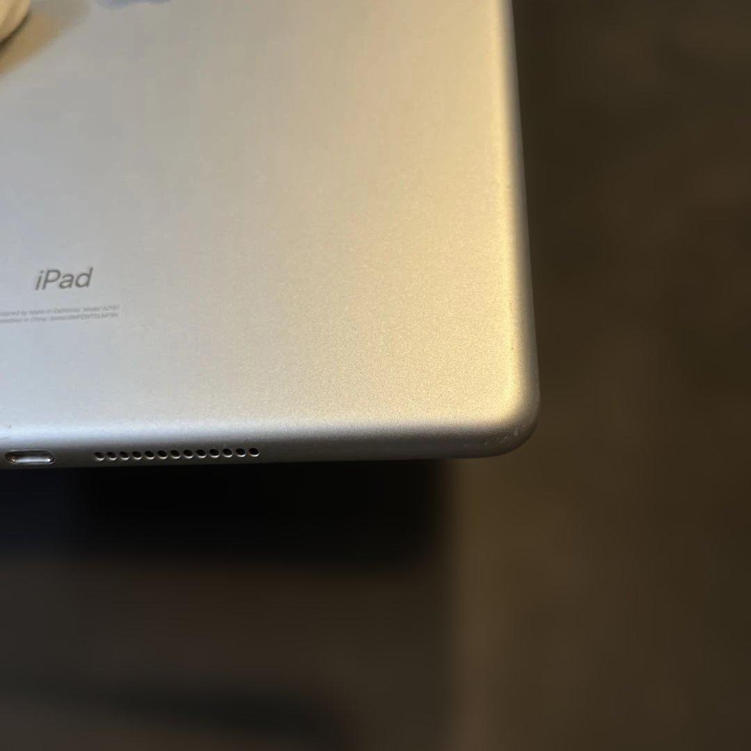 iPad 第7世代 32GB スペースグレー Apple