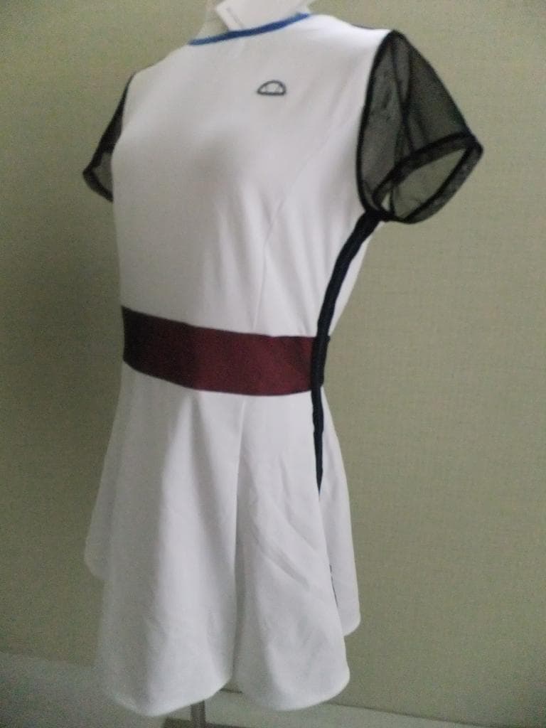 新品タグ付き エレッセ テニスウェアワンピース L ドレス 吸水速乾 ホワイト