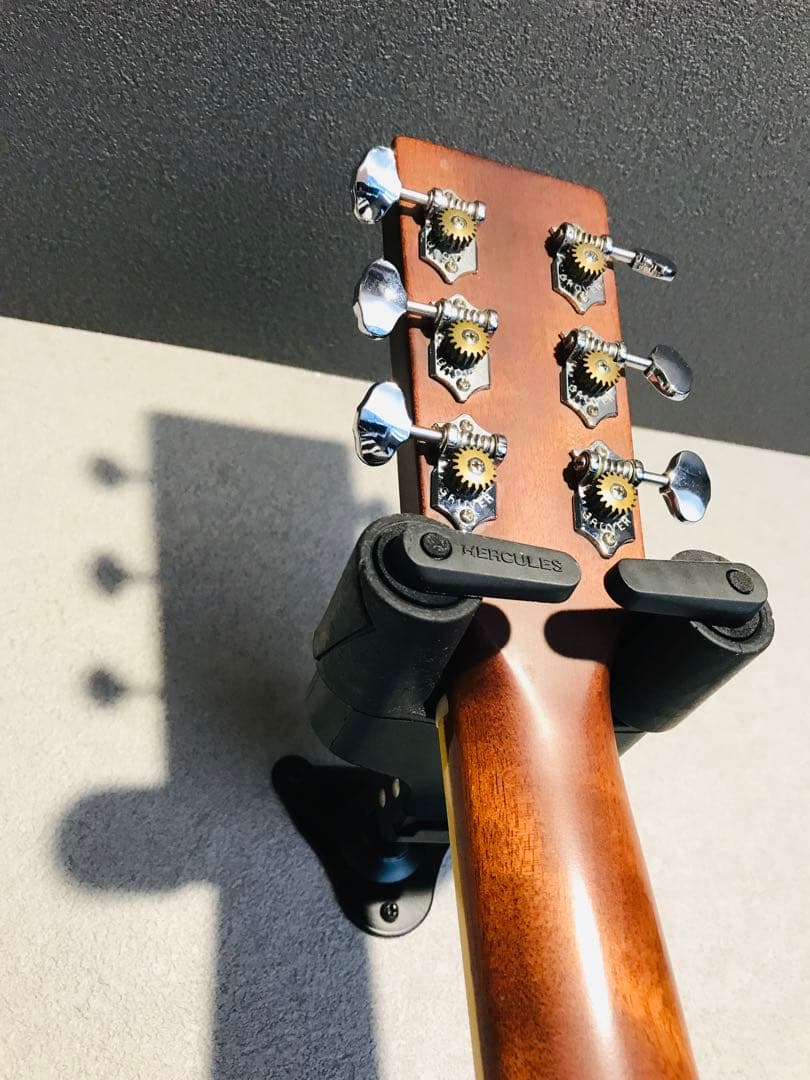 値下げしていきます‼︎細身弾きやすくお洒落なルックス！女性や お子様にも！アコギ