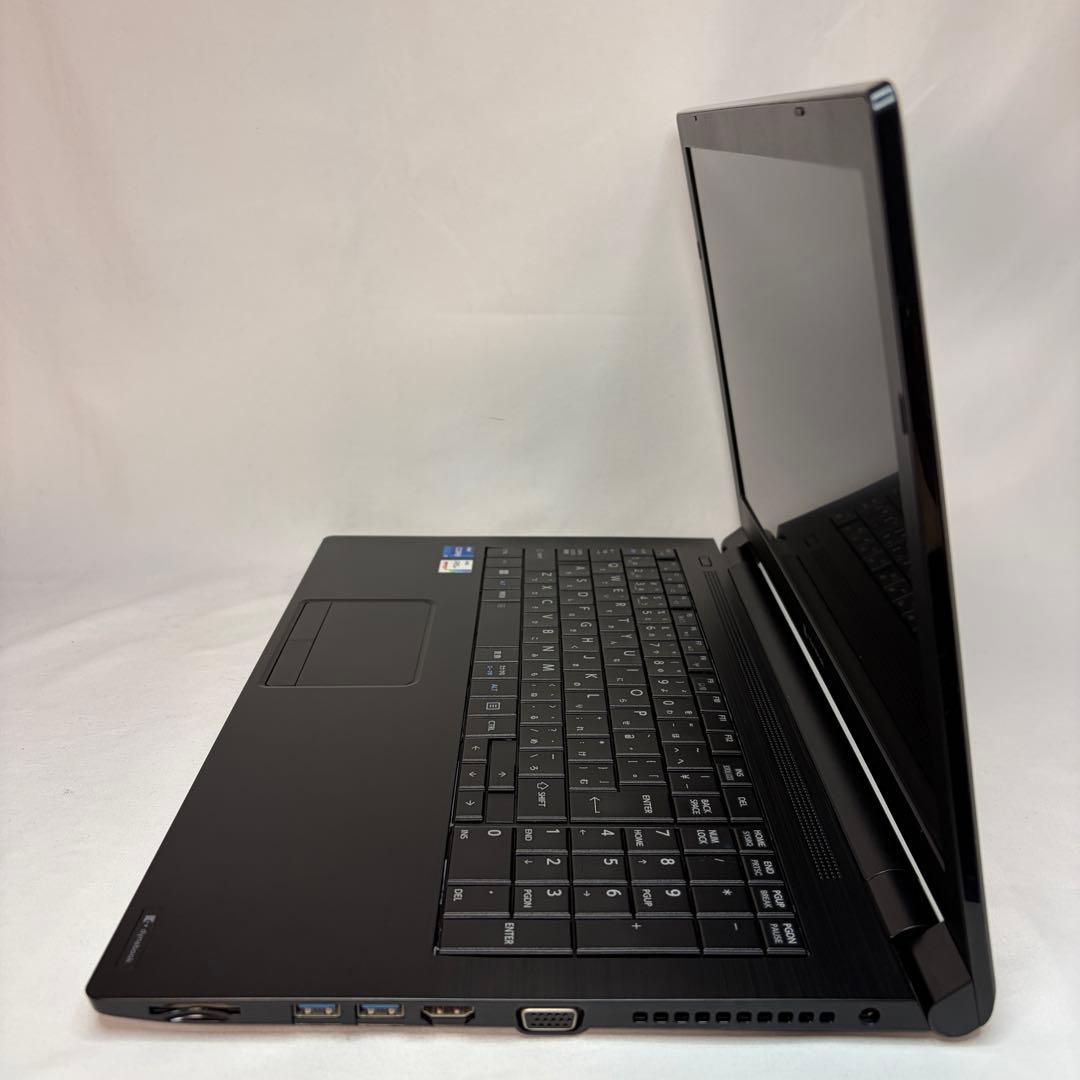 準美品 dynabook B65 11世代 i7 16GB 15.6型 フルHD