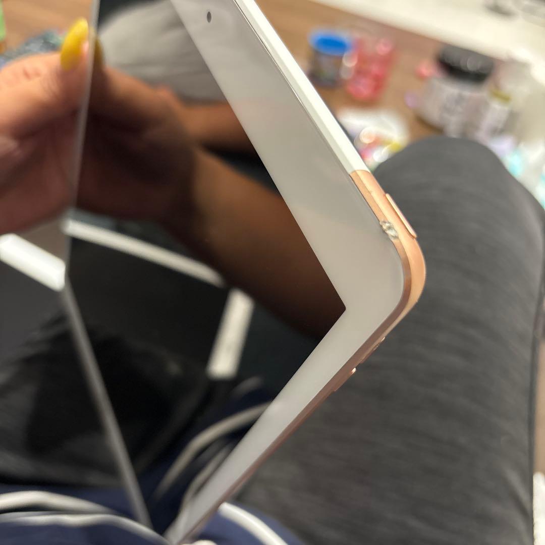 iPad8世代 32GB