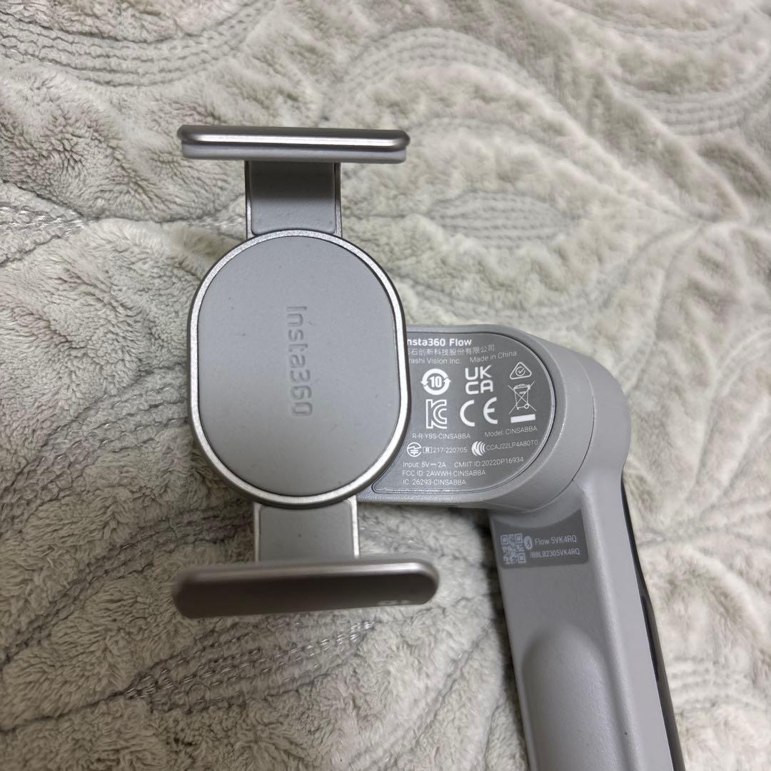 【純正】Insta360 Flowジンバル スマホ用 自撮り棒 三脚