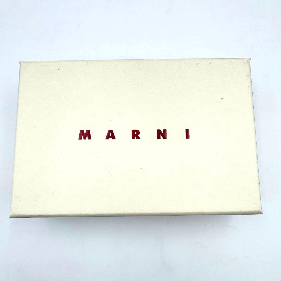 未使用品✨MARNI マルニ　カードケース　名刺入れ　レザー　茶色　白色