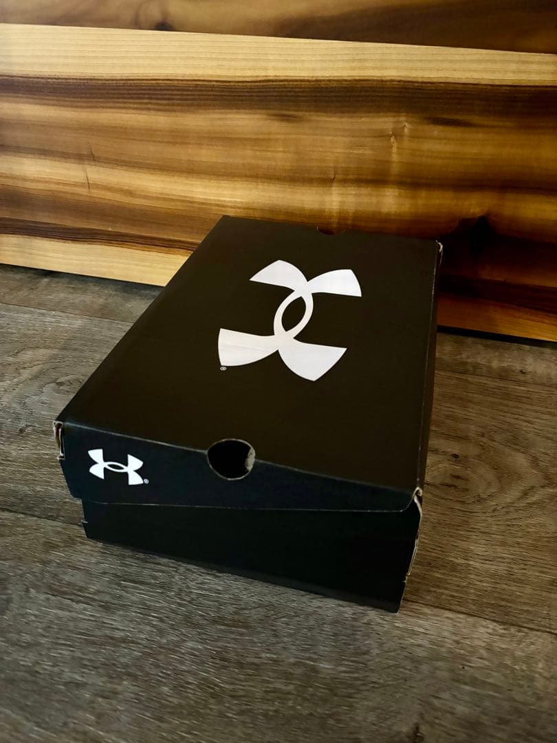 Under Armour アンダーアーマー　トレーニングシューズ 黒