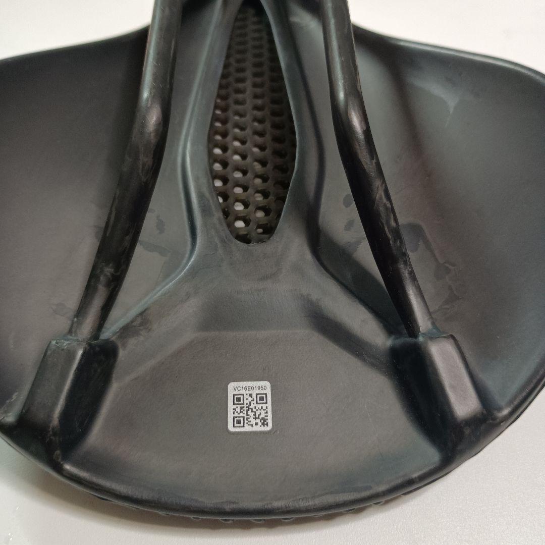 BUCKLOS 3Dプリントカーボンレール サドル