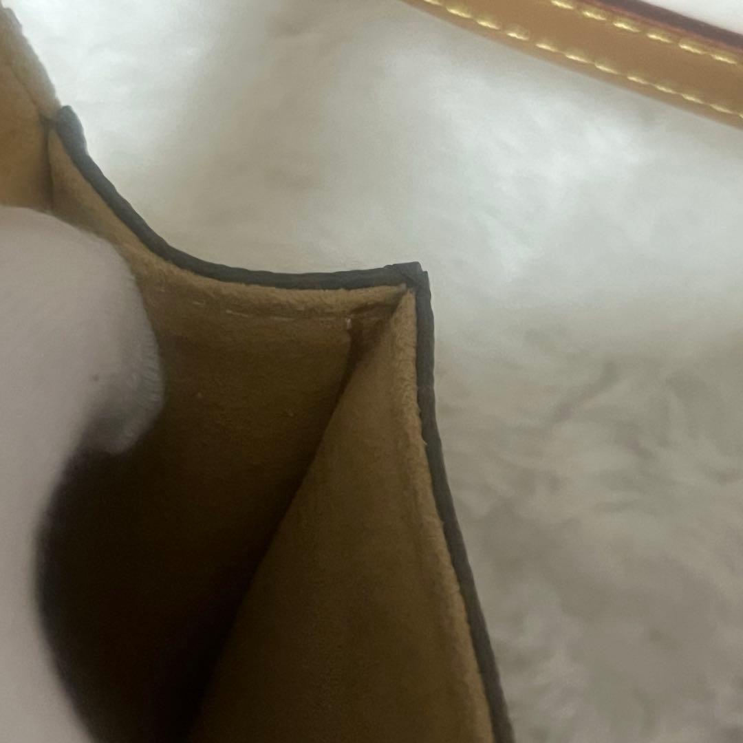 LOUIS VUITTON ルイヴィトン　モノグラム　ショルダー　ポーチ