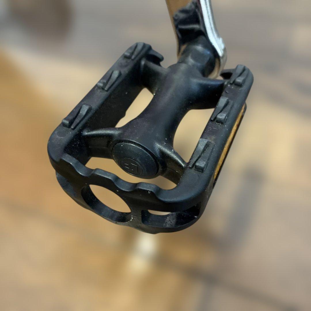 イノベーションファクトリー　キッズ　アサヒ　補助輪付き